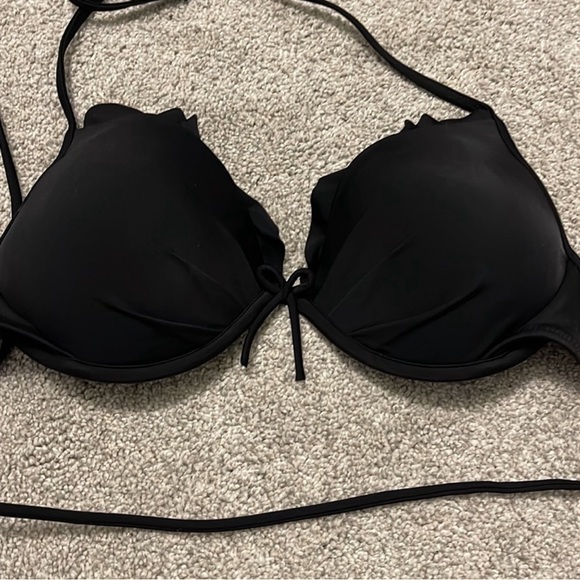 Victoria’s Secret Bikini tops (3 pack) - Picture 14 of 14